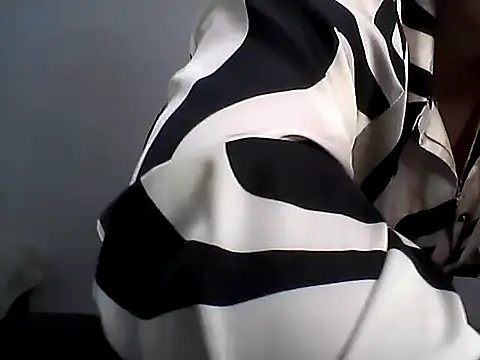 EllaLove2277 online show from 12-05-25, 06:55