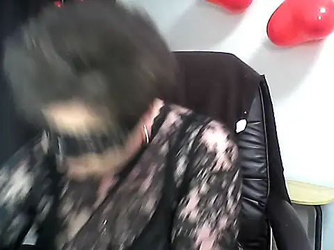 Snapshot of EllaLove2277 chatting on 02-14-26, 11:51 EllaLove2277 online show from 02-14-26, 11:51