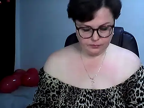 Snapshot of EllaLove2277 chatting on 02-24-26, 06:44 EllaLove2277 online show from 02-24-26, 06:44