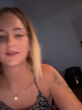 Snapshot of Lyra_XX chatting on 07-03-26, 10:38 Lyra XX online show from 07-03-26, 10:38