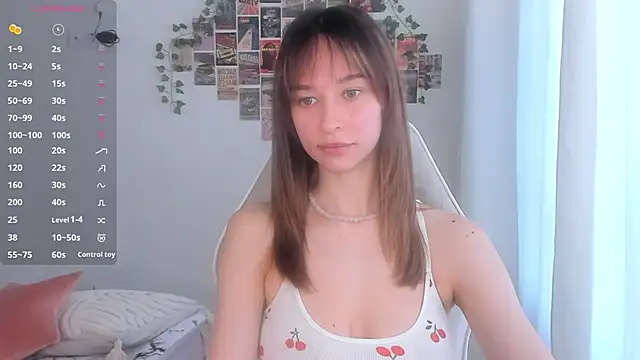 Snapshot of _Alissaa chatting on 04-11-26, 08:29 Alissaa online show from 04-11-26, 08:29