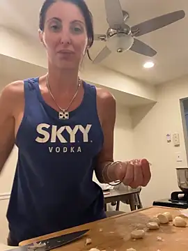 Snapshot of NurseStephania chatting on 09-22-25, 12:34 NurseStephania online show from 09-22-25, 12:34