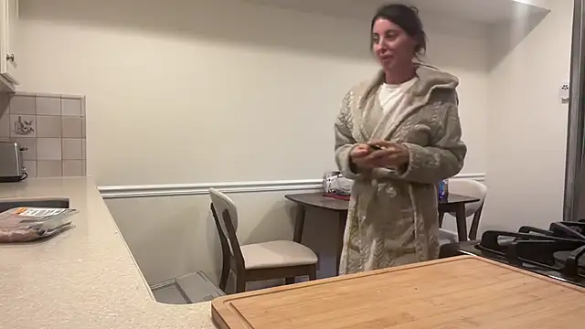 Snapshot of NurseStephania chatting on 09-25-25, 12:09 NurseStephania online show from 09-25-25, 12:09