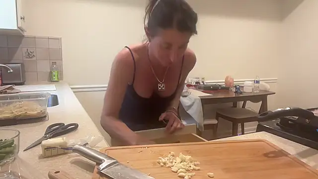 Snapshot of NurseStephania chatting on 09-29-25, 08:13 NurseStephania online show from 09-29-25, 08:13