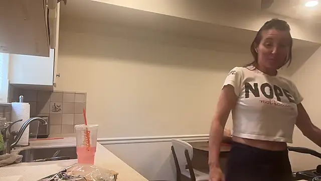 Snapshot of NurseStephania chatting on 10-06-25, 01:41 NurseStephania online show from 10-06-25, 01:41