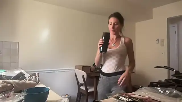 Snapshot of NurseStephania chatting on 10-09-25, 03:32 NurseStephania online show from 10-09-25, 03:32