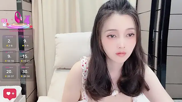 Snapshot of _Ling_Ling chatting on 10-14-25, 11:22 Ling Ling online show from 10-14-25, 11:22