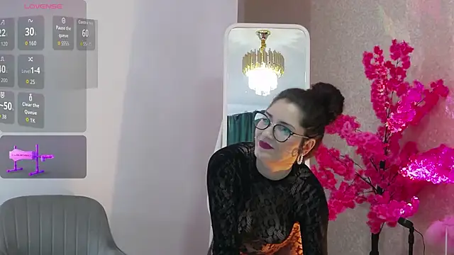 Snapshot of RubbiDark chatting on 01-08-26, 04:15 RubbiDark online show from 01-08-26, 04:15