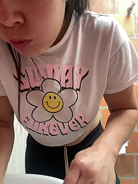 Snapshot of amberbakee chatting on 02-03-26, 12:54 amberbakee online show from 02-03-26, 12:54