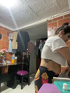 Snapshot of amberbakee chatting on 03-13-26, 12:06 amberbakee online show from 03-13-26, 12:06