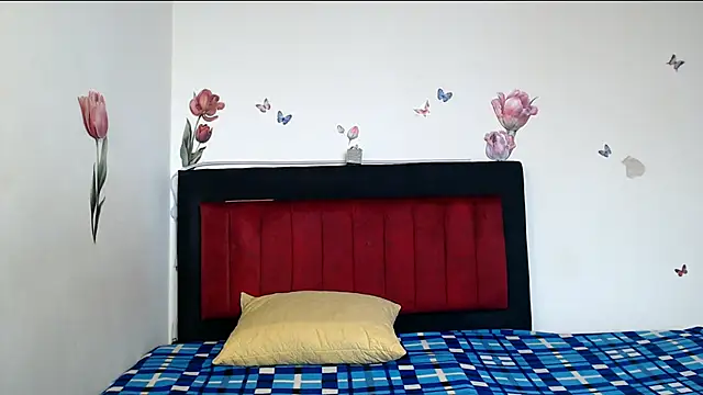 Valeryxs online show from 04-22-26, 01:12