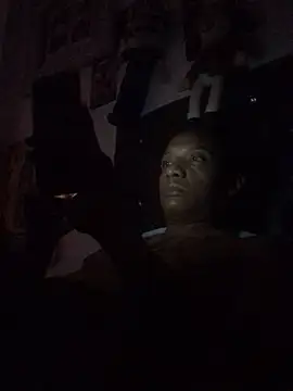 elpeluchenegroxxx3 online show from 10-09-25, 01:20