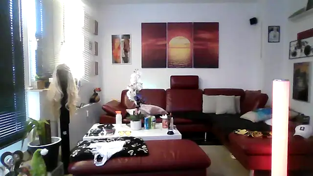 Snapshot of hellgirl1980 chatting on 10-13-25, 01:22 hellgirl1980 online show from 10-13-25, 01:22