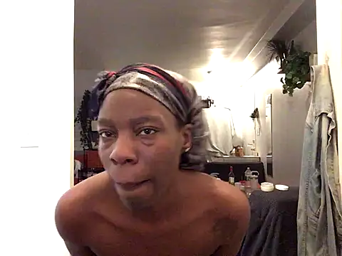 littyleesh1 online show from 09-26-25, 03:32