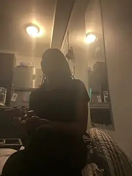 littyleesh1 online show from 04-05-26, 11:13