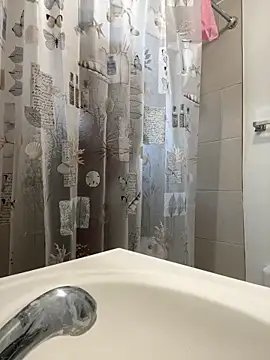 littyleesh1 online show from 04-12-26, 01:38