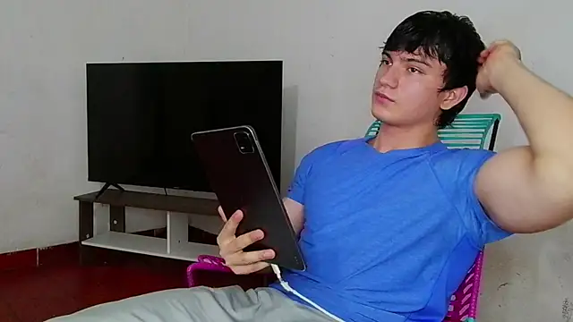 ErickWalton online show from 01-12-26, 05:01