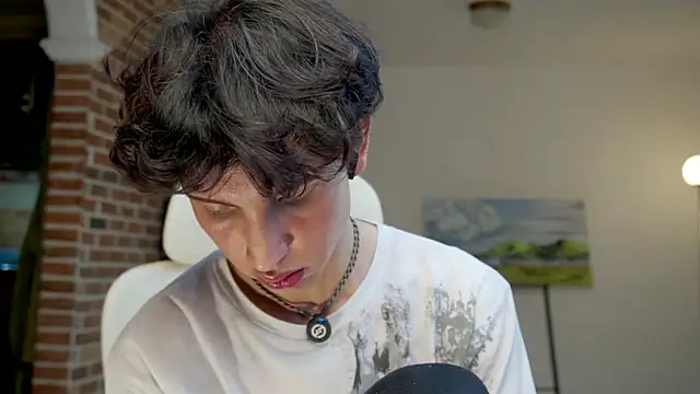 Snapshot of boream chatting on 09-19-25, 11:00 boream online show from 09-19-25, 11:00