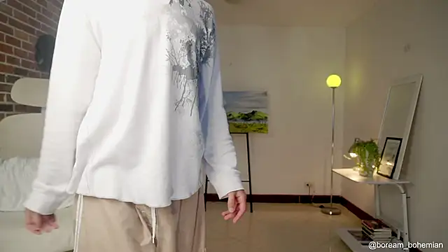 Snapshot of boream chatting on 10-11-25, 12:04 boream online show from 10-11-25, 12:04