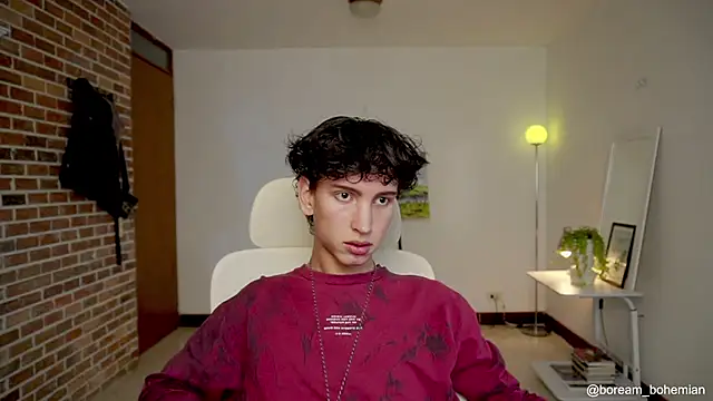 Snapshot of boream chatting on 10-17-25, 01:35 boream online show from 10-17-25, 01:35