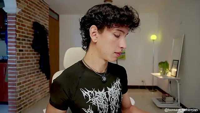 Snapshot of boream chatting on 10-20-25, 03:12 boream online show from 10-20-25, 03:12