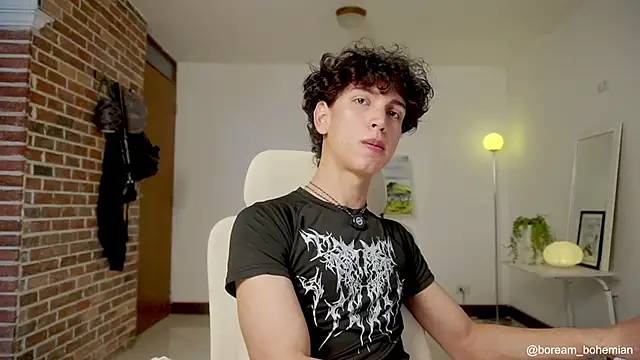 Snapshot of boream chatting on 11-03-25, 12:17 boream online show from 11-03-25, 12:17