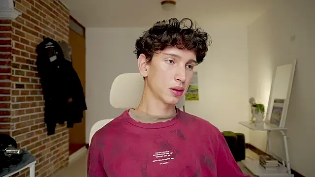 Snapshot of boream chatting on 12-16-25, 11:15 boream online show from 12-16-25, 11:15