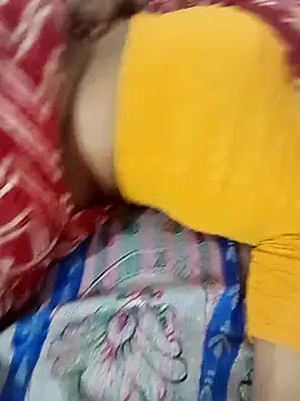 Snapshot of Km_shilpa chatting on 09-15-25, 05:29 Km shilpa online show from 09-15-25, 05:29
