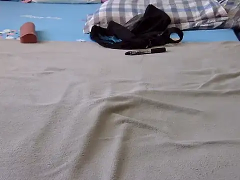 Playroom queen online show from 02-03-26, 07:35