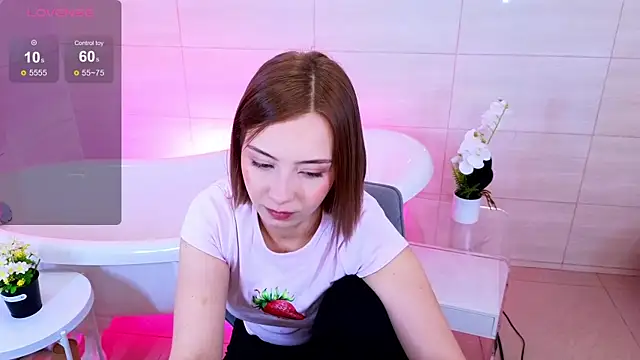 LumMina online show from 10-05-25, 10:02