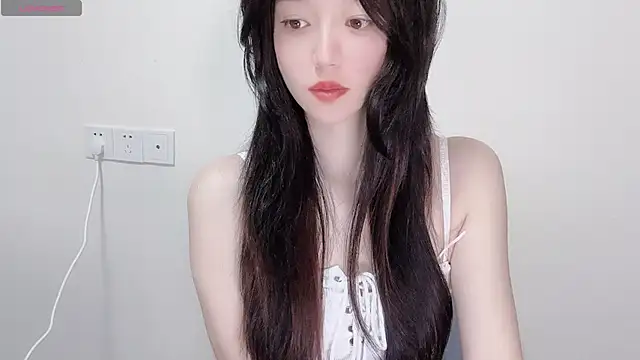 Snapshot of Queen_ww chatting on 09-10-25, 06:13 Queen ww online show from 09-10-25, 06:13