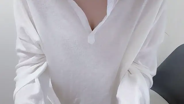 Queen ww online show from 10-30-25, 05:42