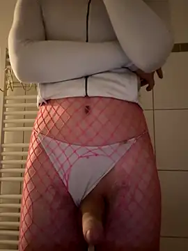 Jamilo young online show from 10-26-25, 02:34