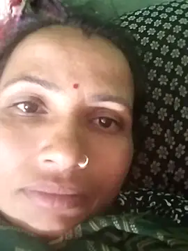 KIRTI12 HOT online show from 01-17-26, 04:11