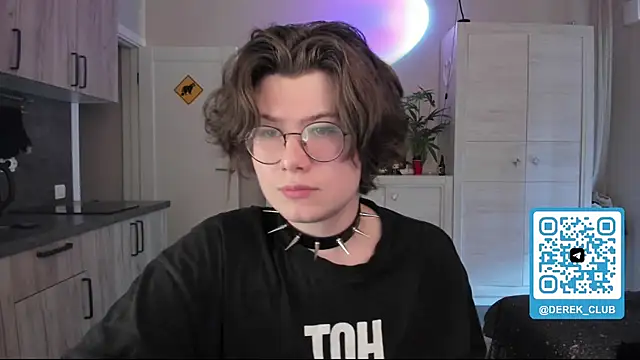 Derek Shameless online show from 08-04-26, 02:30