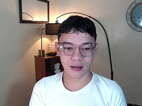 keirflorianxx online show from 10-01-25, 11:22