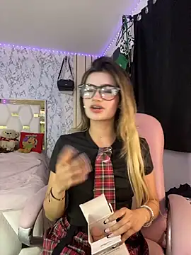 Snapshot of Katleen_wxw chatting on 09-09-25, 11:43 Katleen wxw online show from 09-09-25, 11:43