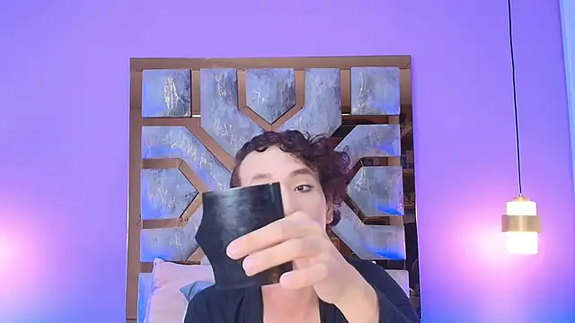Snapshot of Electra_Gosselin chatting on 09-18-25, 11:56 Electra Gosselin online show from 09-18-25, 11:56