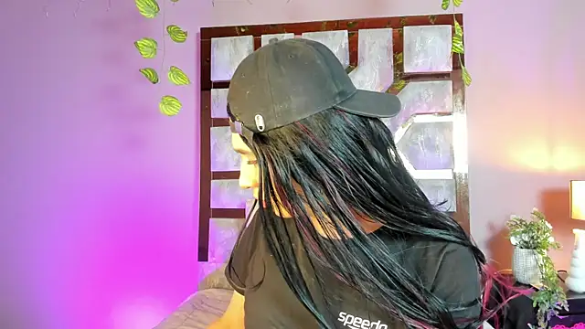 Electra Gosselin online show from 04-29-26, 12:16