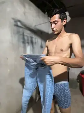 Boy hot- online show from 07-29-26, 05:49