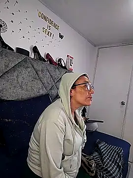 Shantey Laurent online show from 02-01-26, 02:37