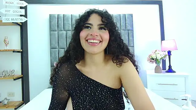 Snapshot of Skyler_Fox_ chatting on 01-15-26, 08:12 Skyler Fox online show from 01-15-26, 08:12