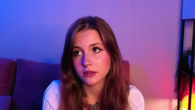 Snapshot of LoveSeekins chatting on 10-21-25, 07:47 LoveSeekins online show from 10-21-25, 07:47