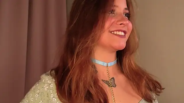 Snapshot of LoveSeekins chatting on 11-28-25, 07:27 LoveSeekins online show from 11-28-25, 07:27