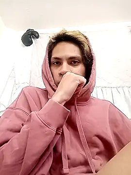 Snapshot of kittymutant99 chatting on 11-13-25, 06:29 kittymutant99 online show from 11-13-25, 06:29