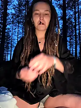 Snapshot of bitch_Marley chatting on 09-22-25, 05:04 bitch Marley online show from 09-22-25, 05:04