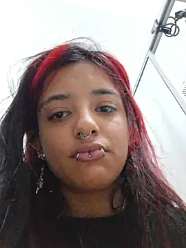 carolinerue online show from 03-29-26, 03:17