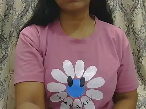 MISS SOMIYA online show from 12-21-25, 05:20