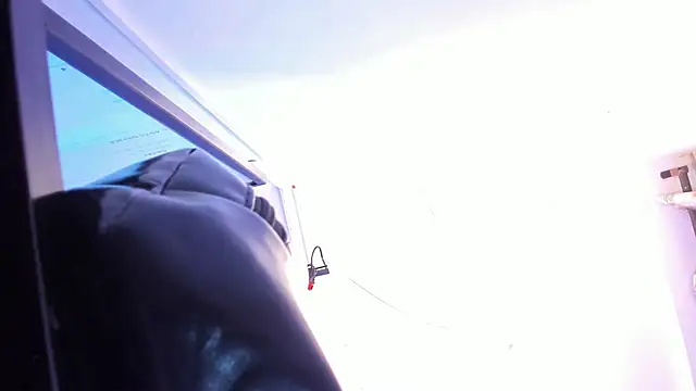 Snapshot of Sofia_summers chatting on 11-14-25, 04:00 Sofia summers online show from 11-14-25, 04:00