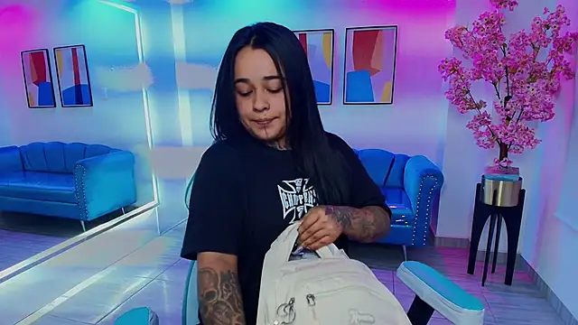 Snapshot of Black_roseee chatting on 02-07-26, 03:43 Black roseee online show from 02-07-26, 03:43